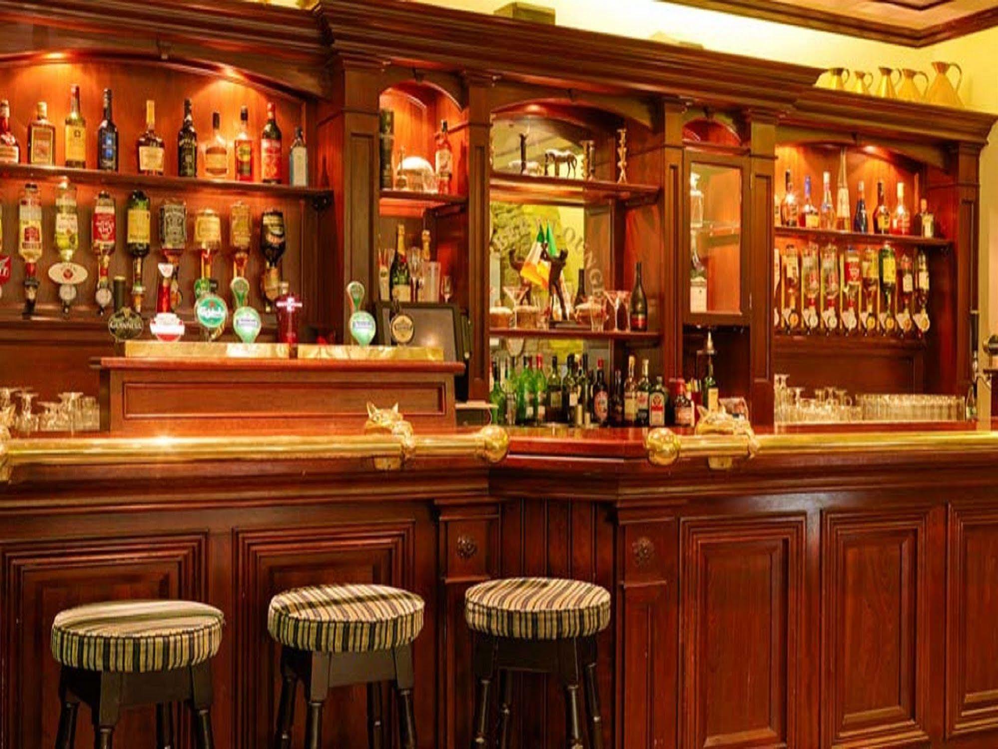 Westlodge Hotel & Leisure Centre Бэнтри Экстерьер фото
