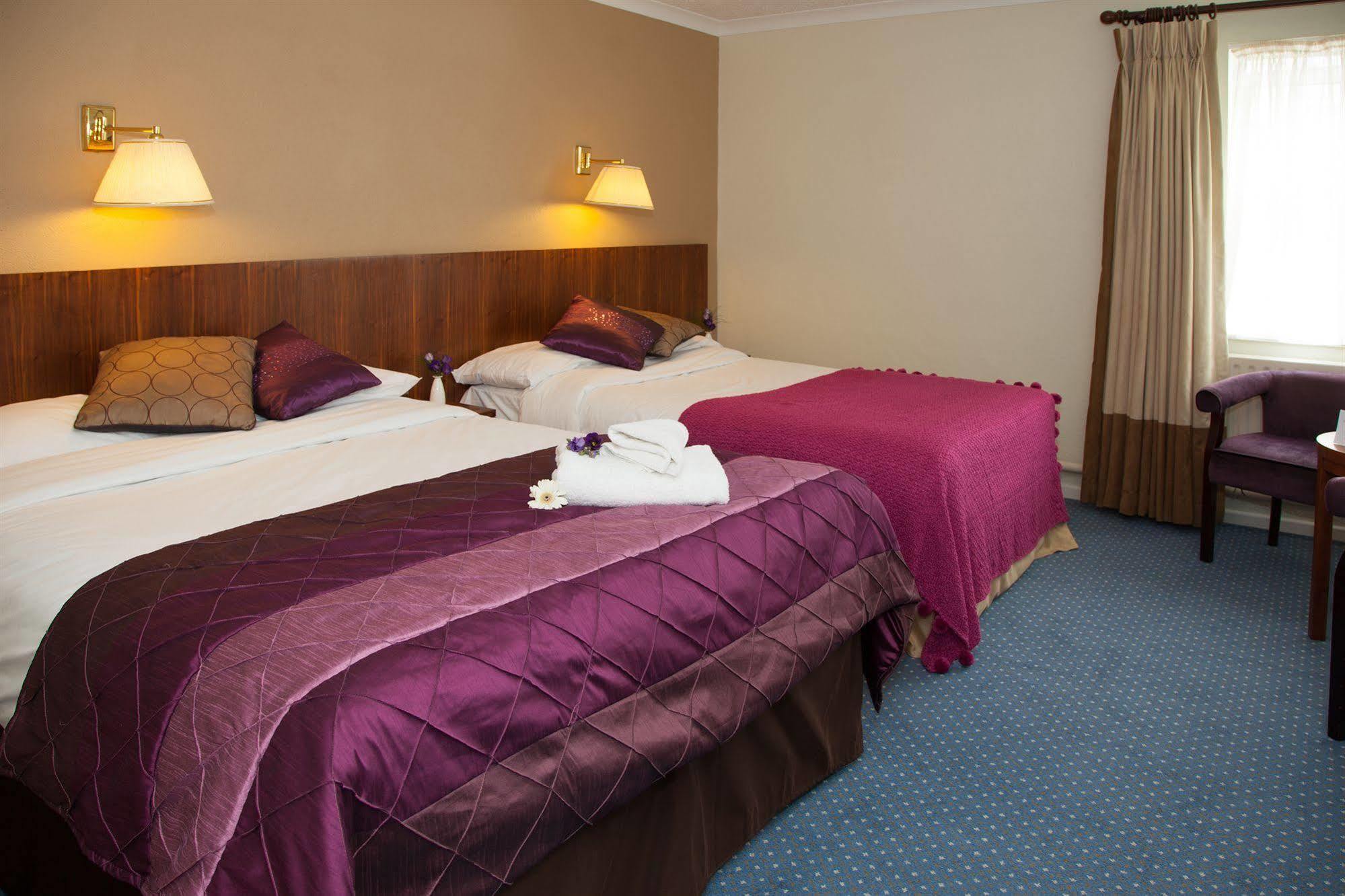 Westlodge Hotel & Leisure Centre Бэнтри Экстерьер фото