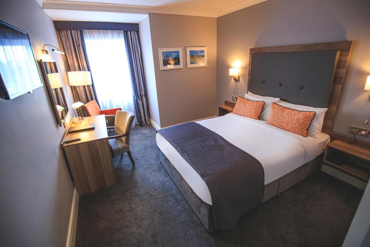Westlodge Hotel & Leisure Centre Бэнтри Экстерьер фото