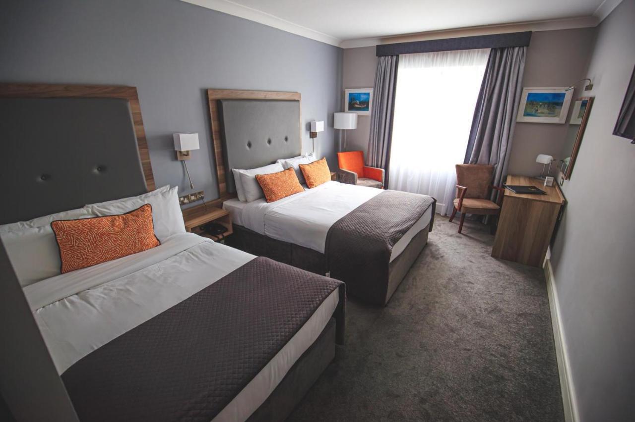 Westlodge Hotel & Leisure Centre Бэнтри Экстерьер фото